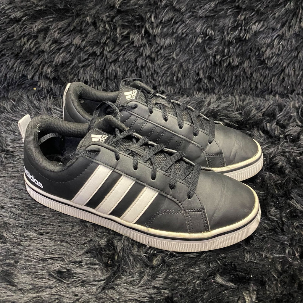 Adidas Classic Black & White