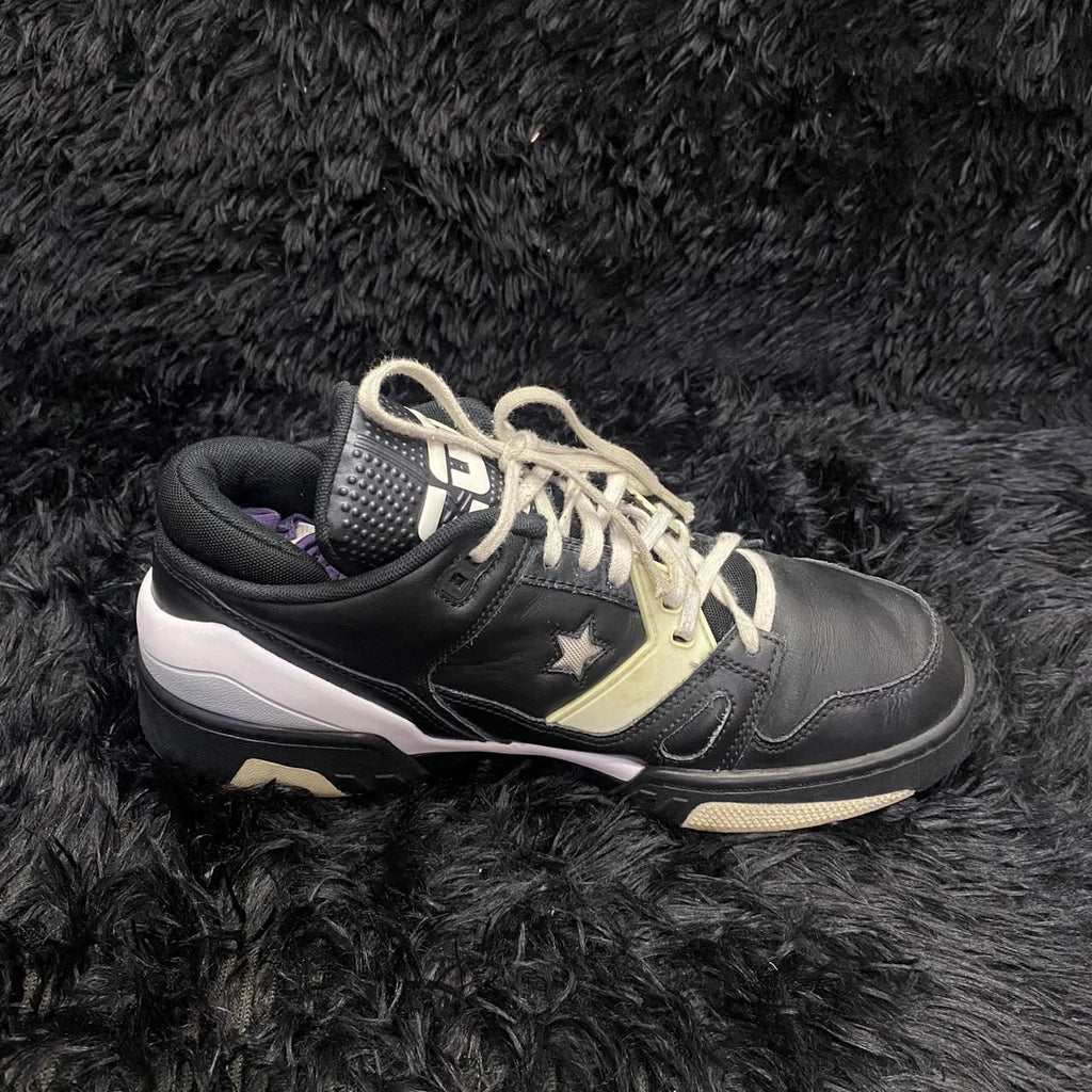 Black Star Accent Sneakers